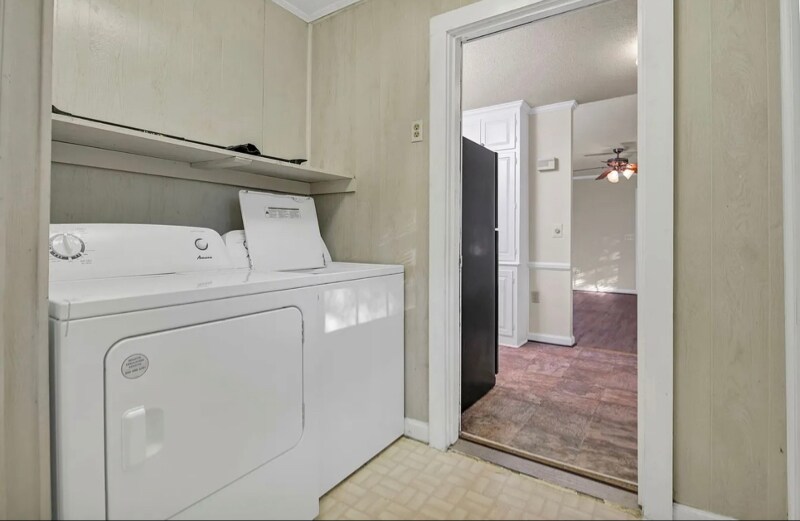 Building Photo - 1808 Lowder Dr