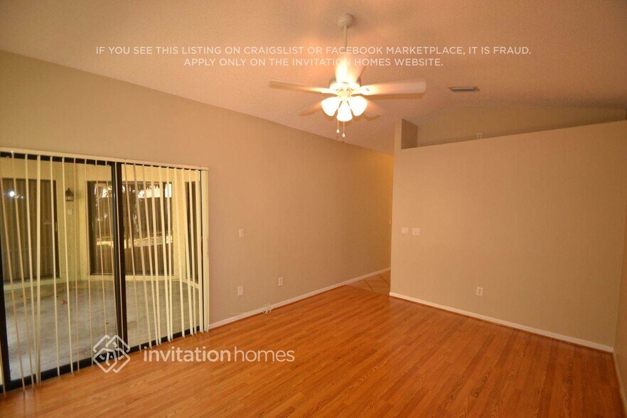 Building Photo - 11571 Waterford Ct