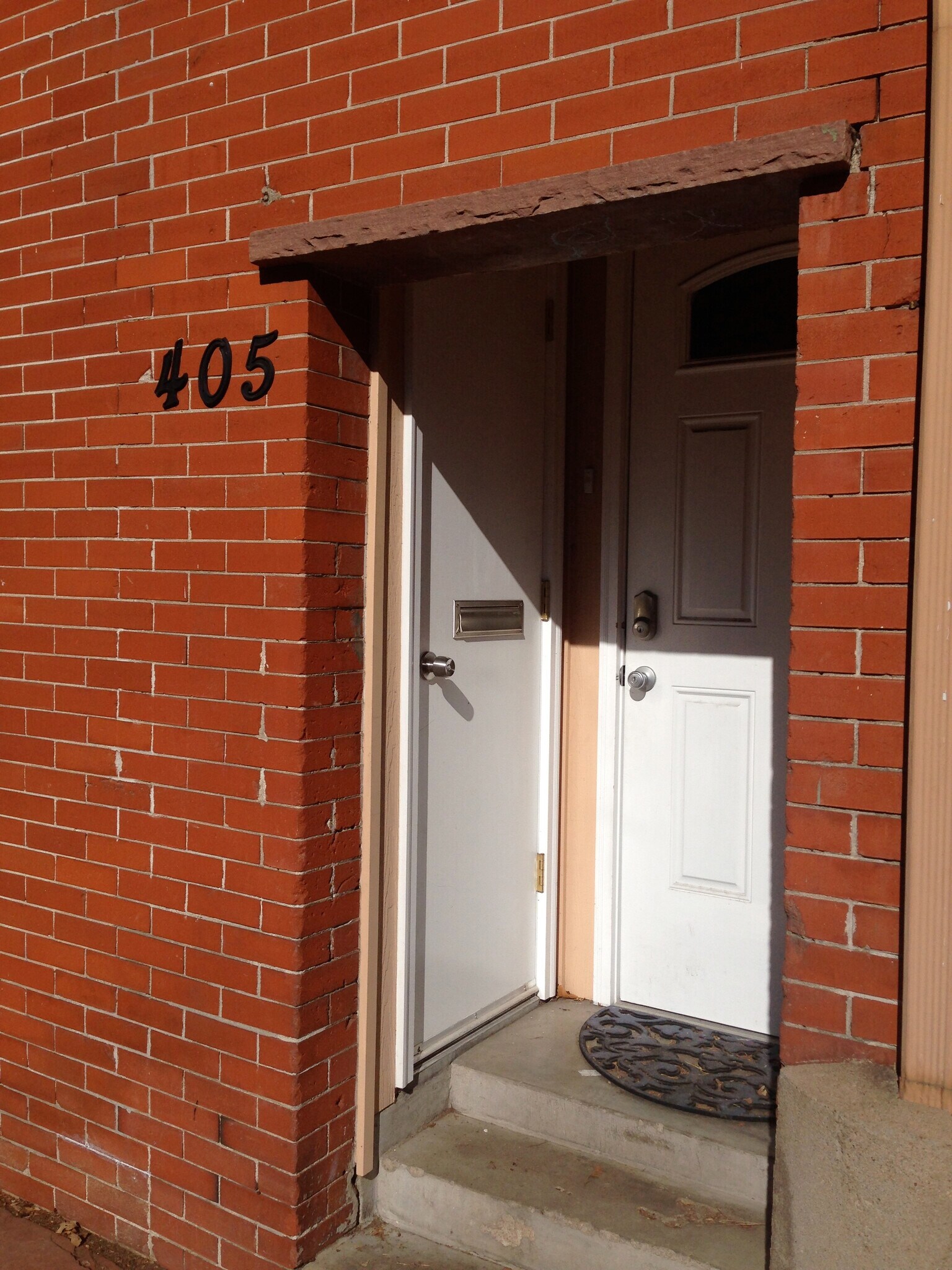 Building Photo - 405 E Virginia Ave