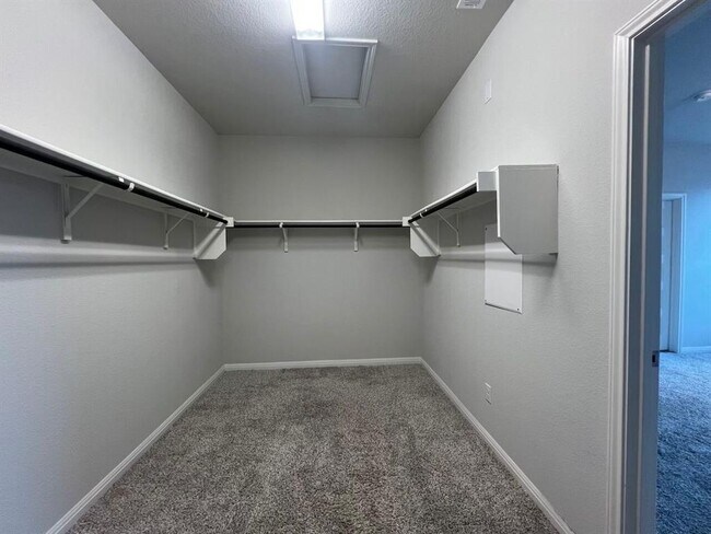 Building Photo - 124 Old Stage Coach Rd