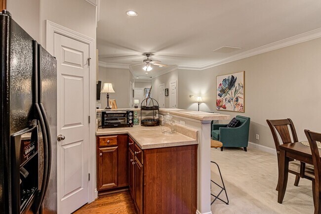 Building Photo - Fully Furnished 3BR/2.5BA Townhome – Private Community – Available 12/5