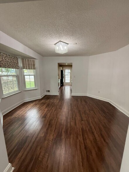 Building Photo - 88 Sapphire Ln