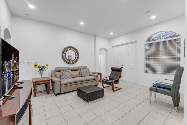 Building Photo - 3141 SW 154th Ct