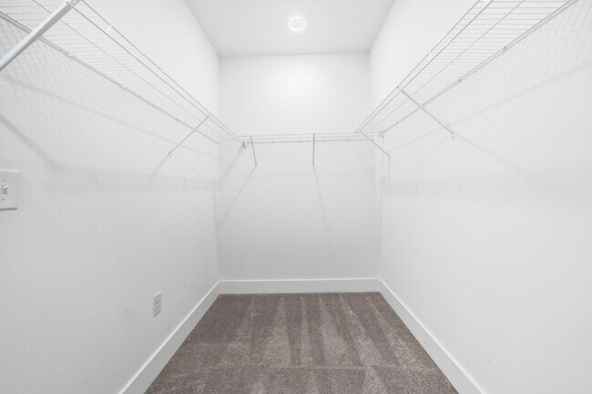 Building Photo - 201 Lyla Ln