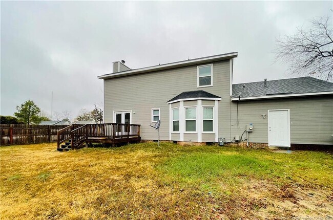 Building Photo - 5767 Pepperbush Dr