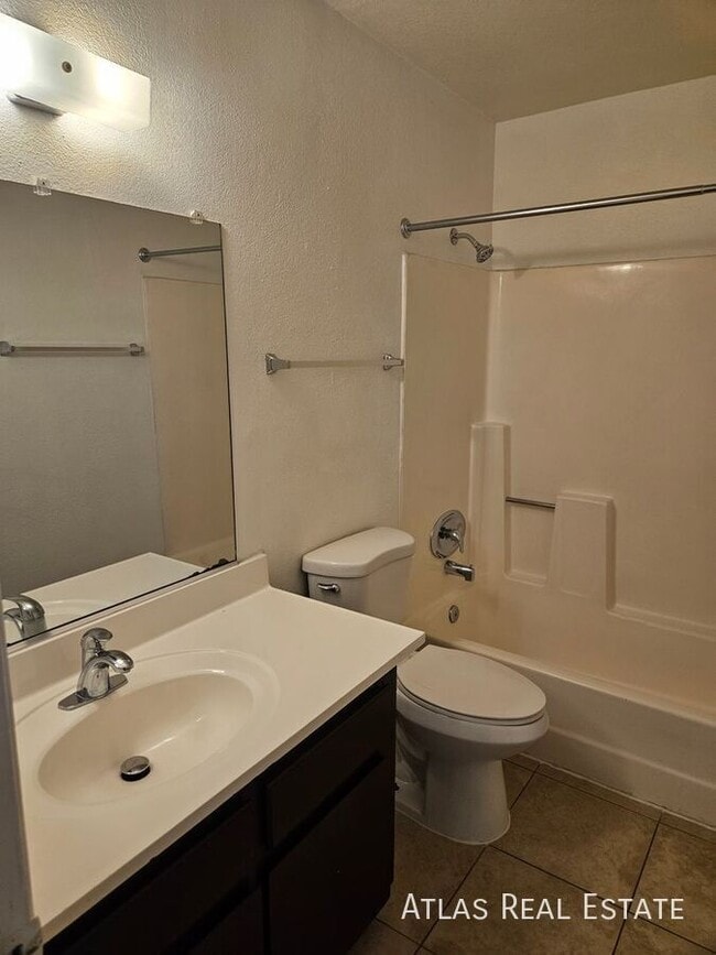 Building Photo - 111 N Phyllis-202