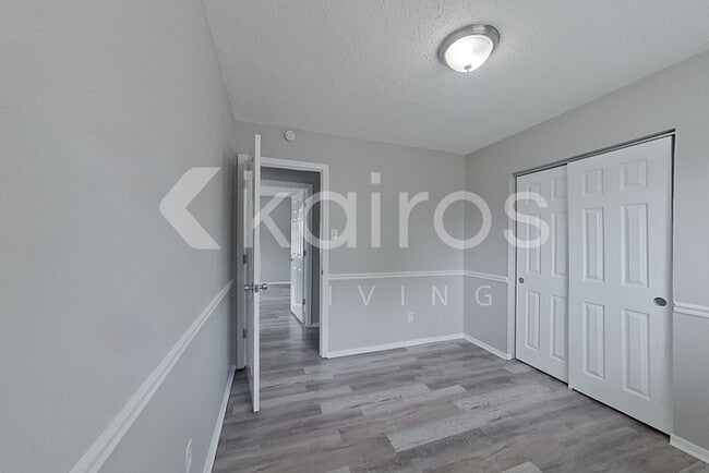 Building Photo - 2715 Benne Dr