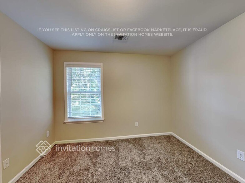 Building Photo - 2696 Summerbrooke Dr