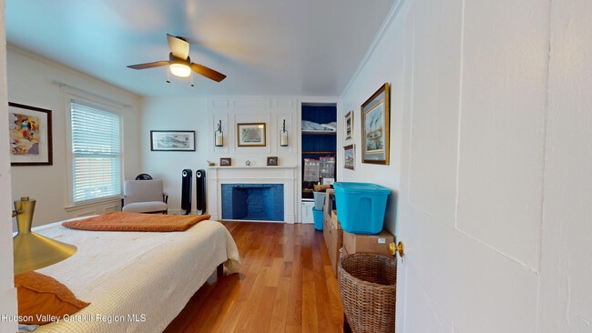 Building Photo - 34 Ely St