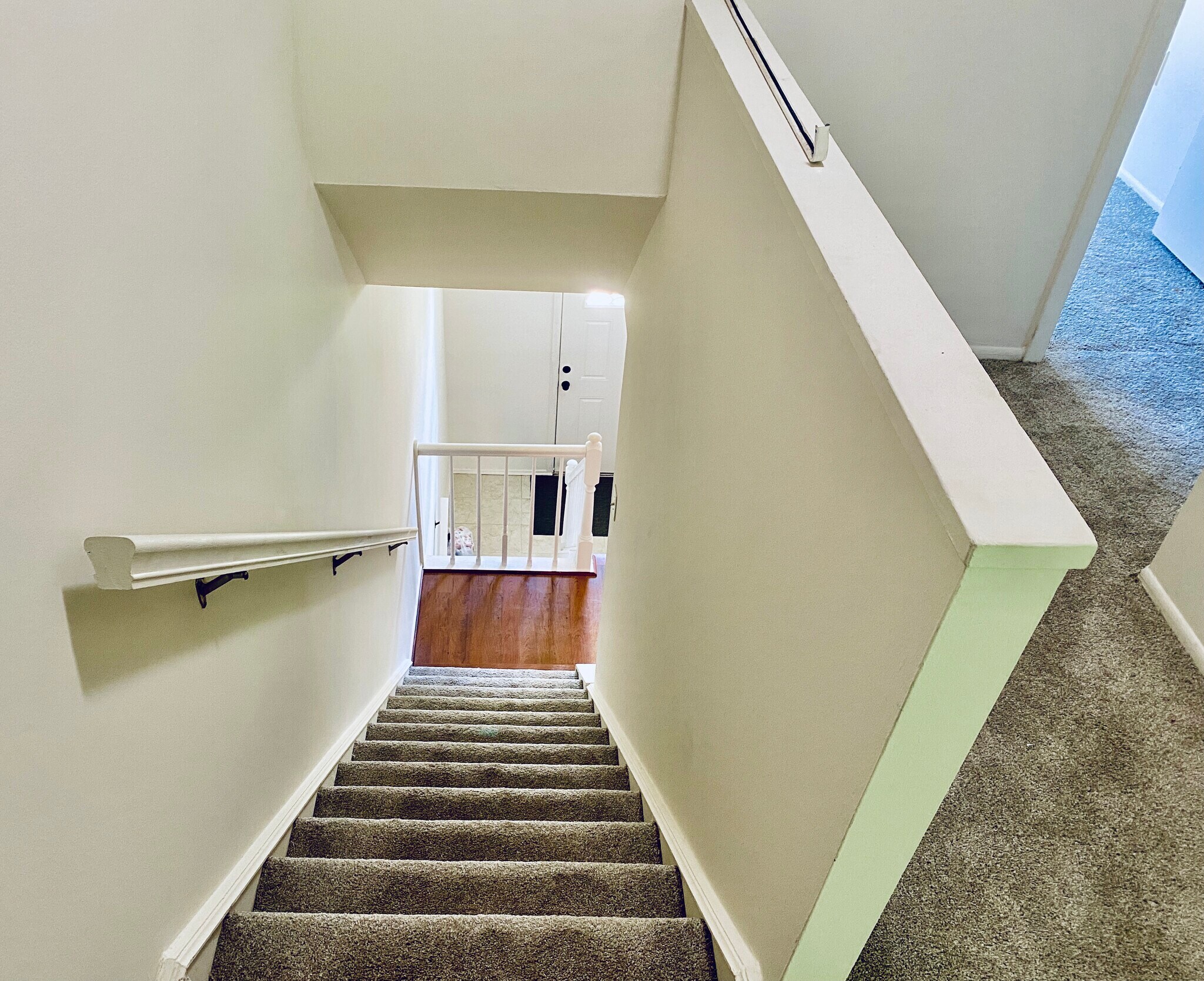 Building Photo - 10690 High Beam Ct