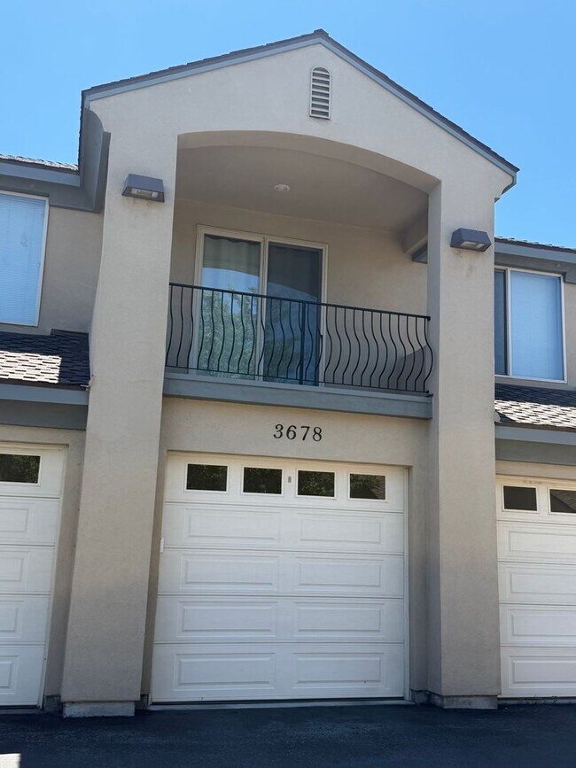Building Photo - 3678 Warren Way