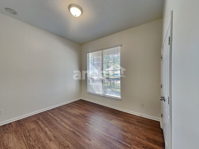 Building Photo - 296 Bell Branch Ln