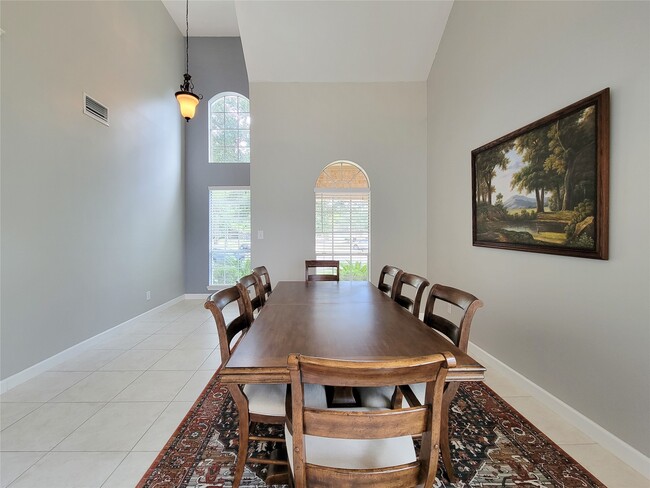 Building Photo - 15607 Tarpon Springs Ct