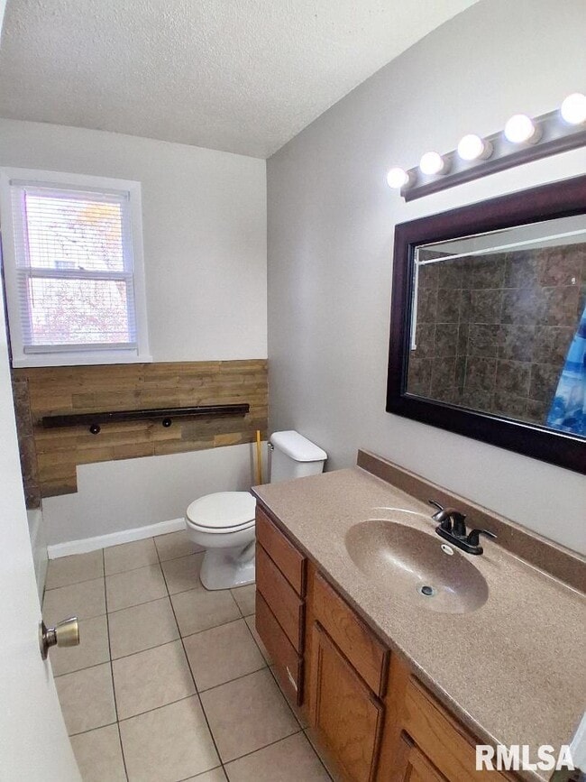 Building Photo - 5812 W Farmington Rd