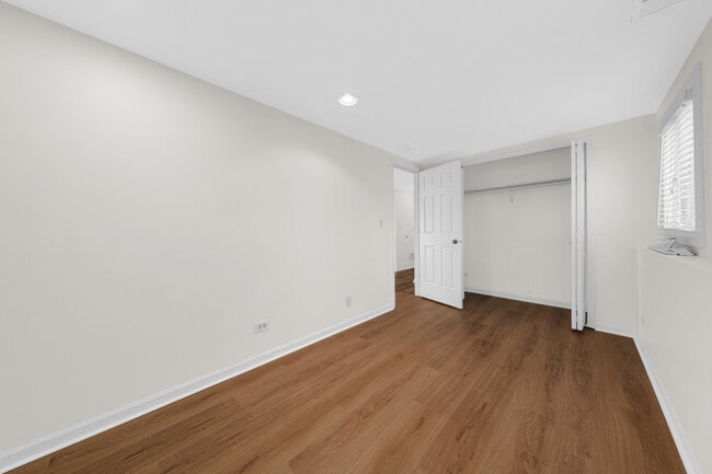 Building Photo - 5080 Prairie Oak Rd