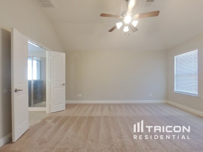 Building Photo - 3600 Meadowtrail Ln