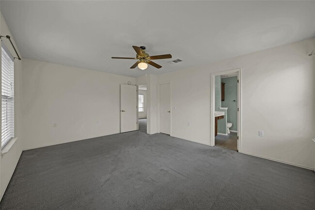 Building Photo - 5509 Bentsen Ln