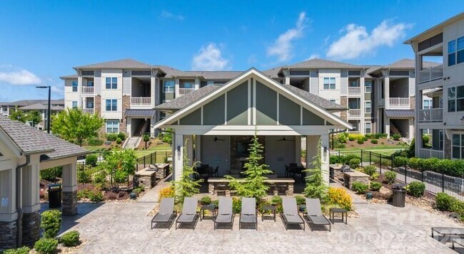 Building Photo - 15155 Ollie Dr