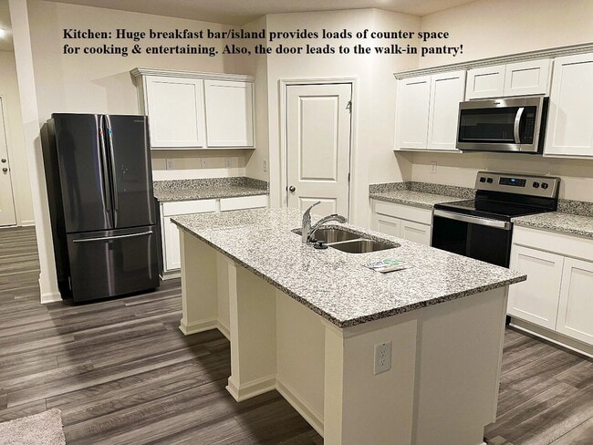 Building Photo - Beautiful 4BR