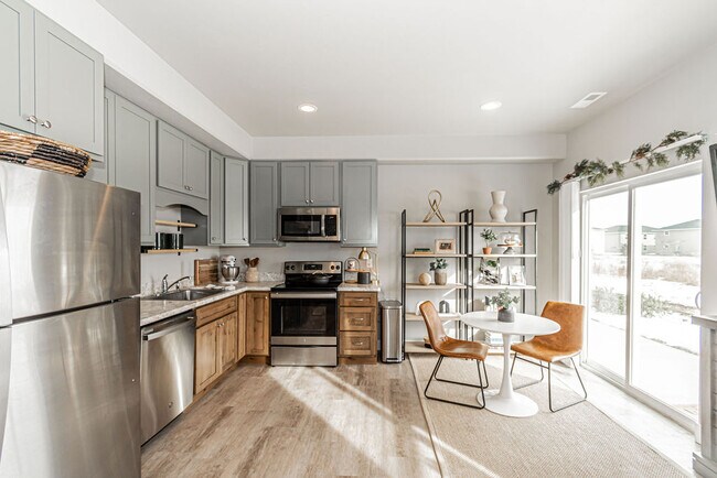 Primary Photo - 175 Anderson Road