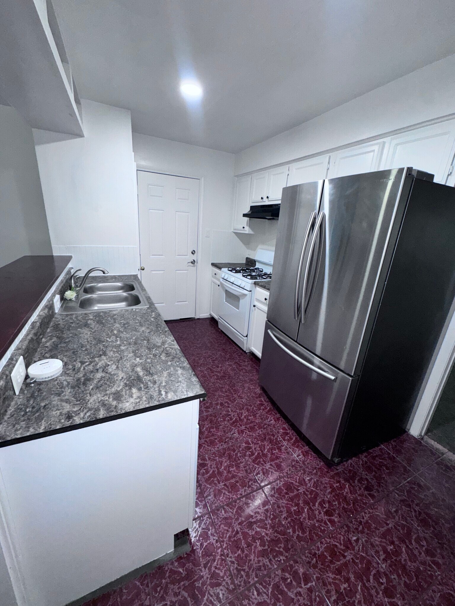 Kitchen - 4023 Springmeadows St