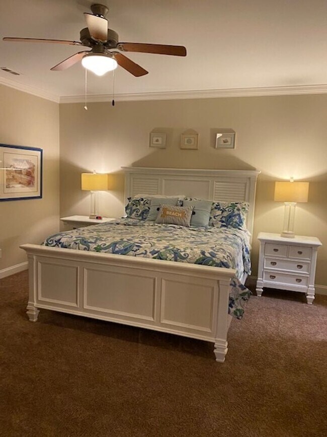 Building Photo - Amazing Furnished Town Home in Brunswick Forest