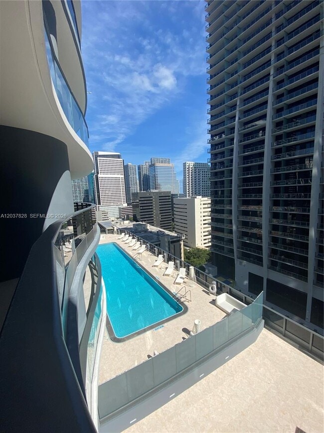 Building Photo - 1000 Brickell Plaza