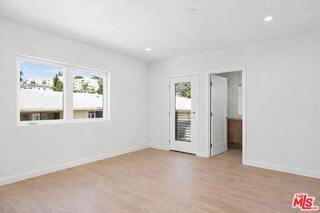 Building Photo - 2115 1/2 Beachwood Drive, Los Angeles, CA 90068 - 3 BR 3 BA house