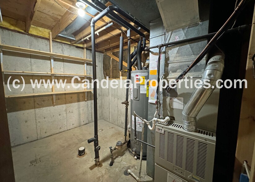 Building Photo - 8038 Horizon Dr
