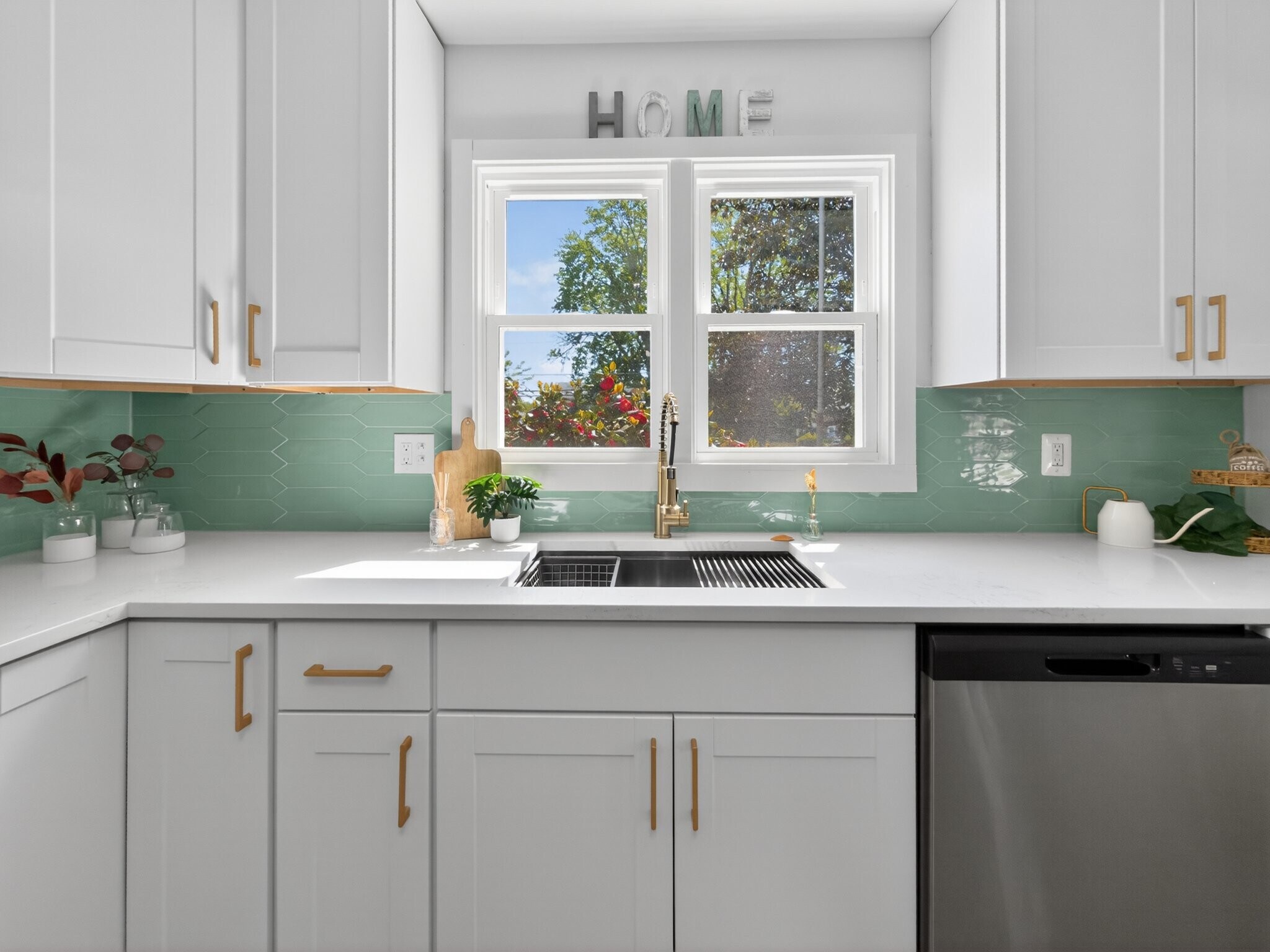 Building Photo - 101 Elinor Ave