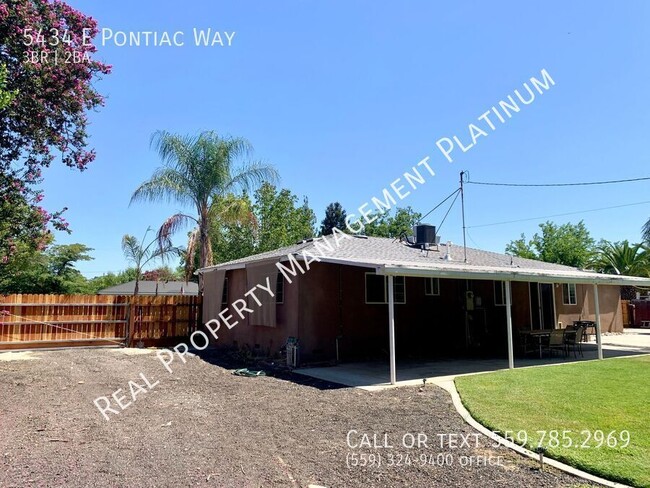 Building Photo - $2,350 Ashlan & Minnewawa, Large Yard with...