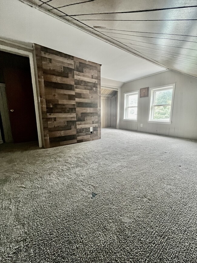 Building Photo - 412 N Martin St