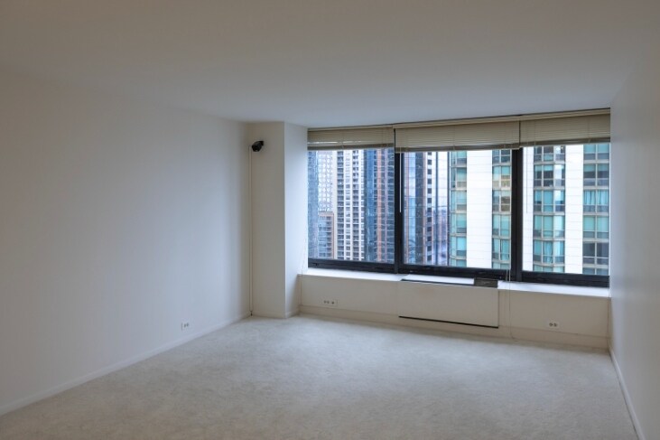Building Photo - 155 N Harbor Dr