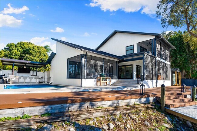 Building Photo - 2500 Monterey St