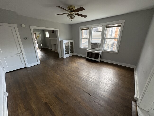 Building Photo - 2032 Wightman St