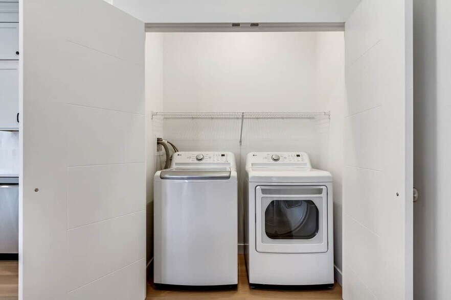 Building Photo - 4124 S Winder Ward Dr