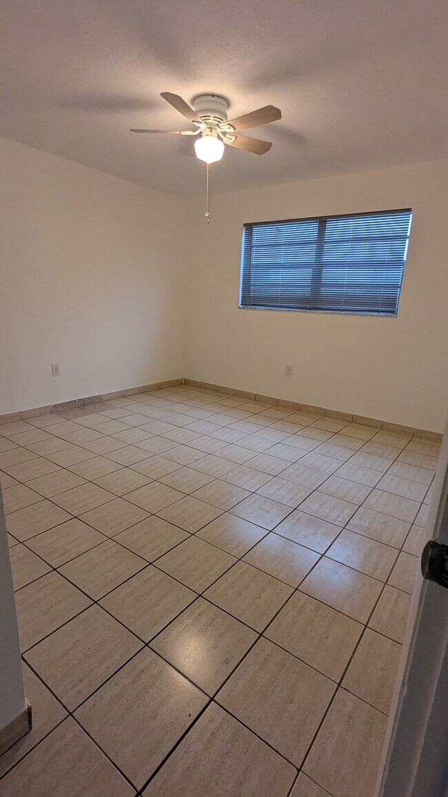 Building Photo - 235 Bird Rd