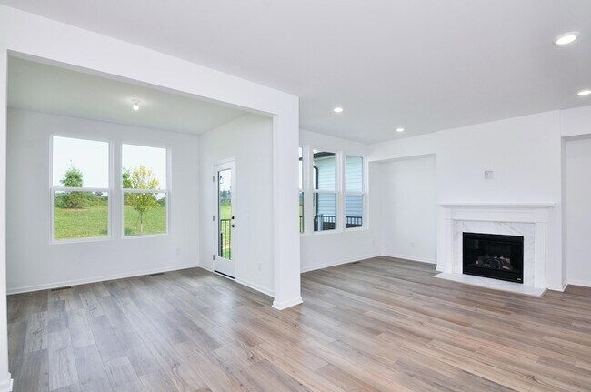 Building Photo - 5559 E Spaniel Dr