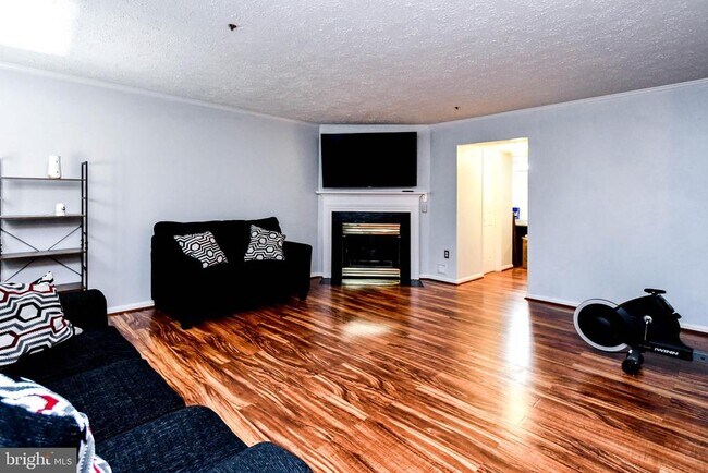 Building Photo - 5318 Halibut Pl