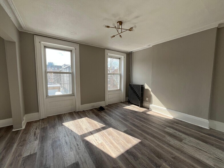 Building Photo - 86 Irving St