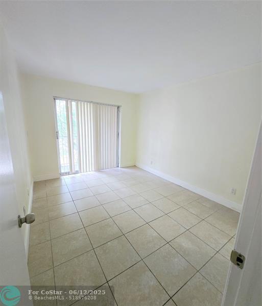 Building Photo - 2233 Nova Village Dr