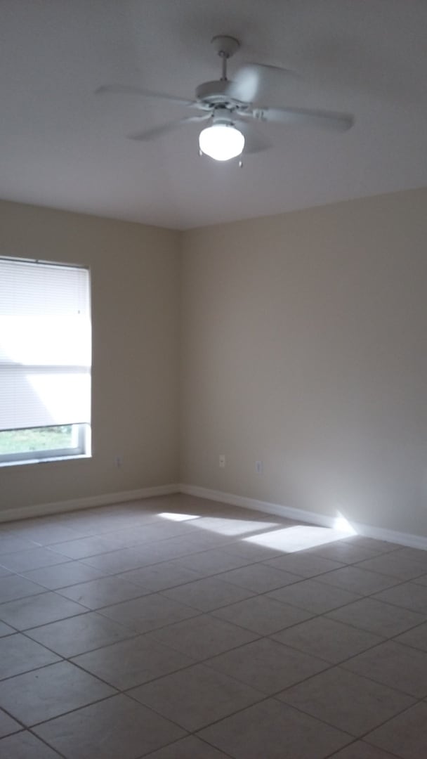 Building Photo - 2BR 1BA DUPLEX FOR RENT