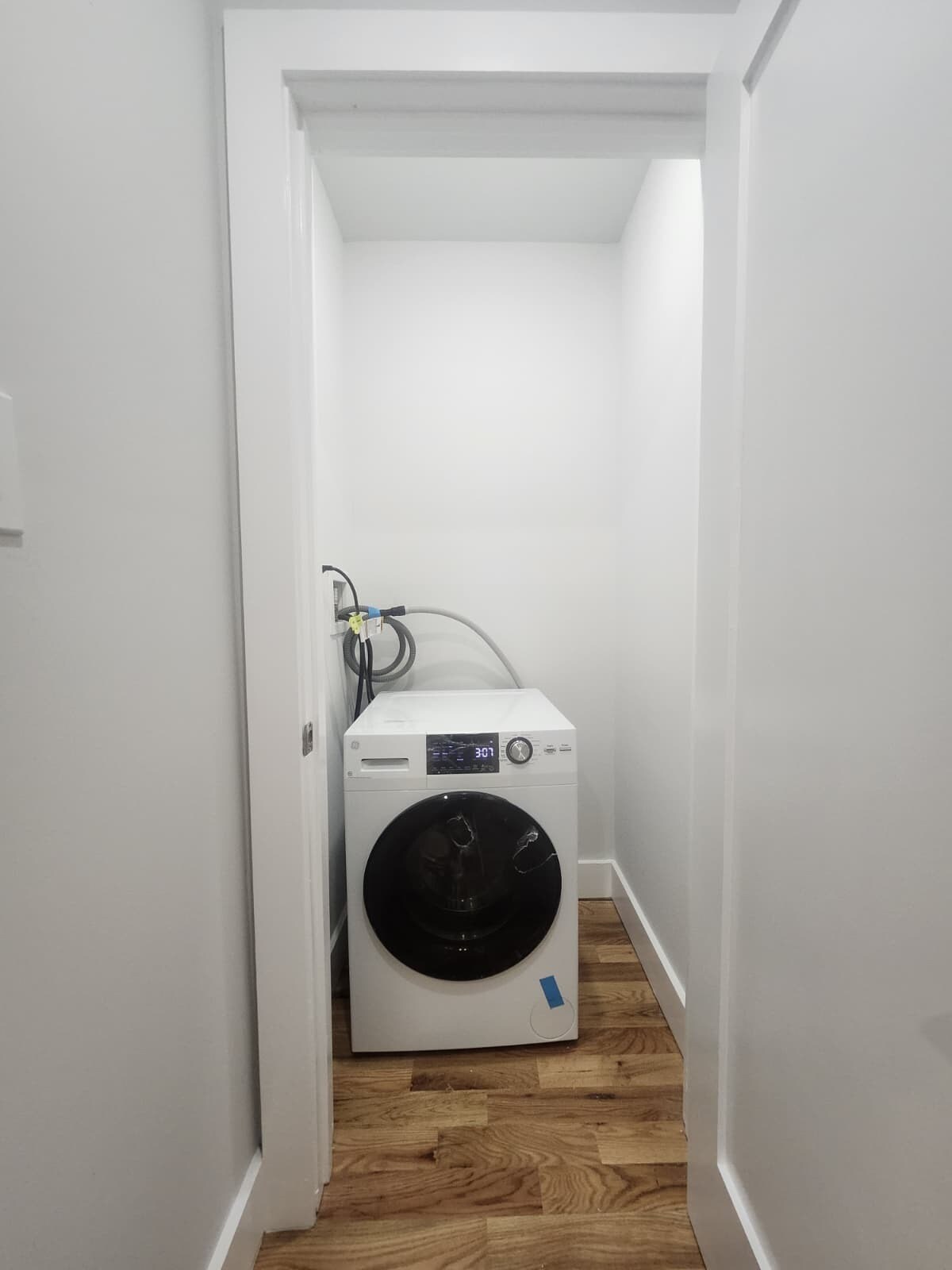 Building Photo - 1424 E 102nd St