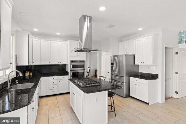 Building Photo - 22561 Howardsville Woods Ct