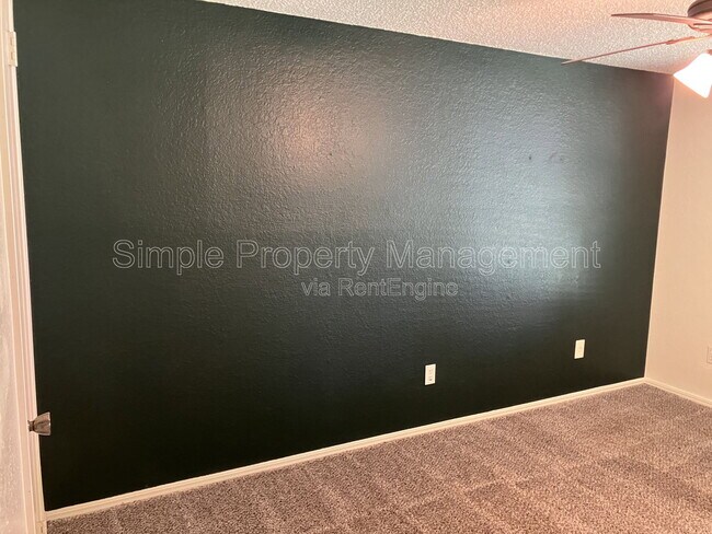 Building Photo - 1412 Del Norte Dr