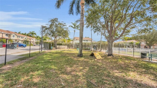 Building Photo - 2342 SE 10th St