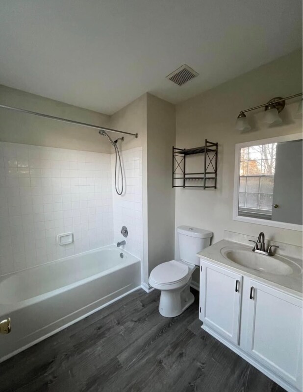 Building Photo - 2950 Strauss Terrace