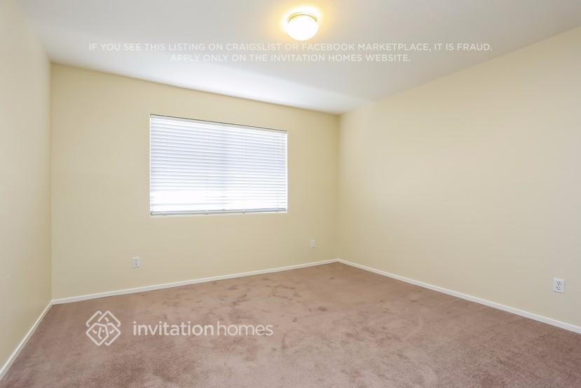 Building Photo - 7009 Glass Slipper Ct