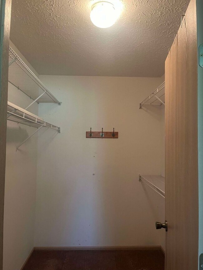 Building Photo - Updated and bright two bedroom condo