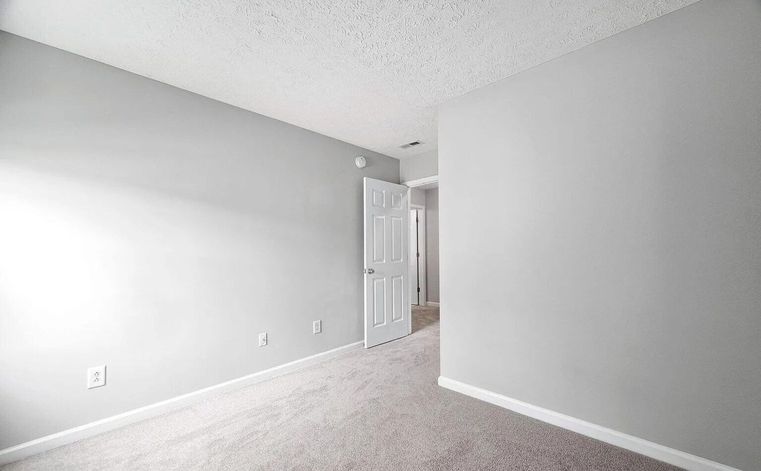 bedroom 3 - 2018 Grassy Banks Dr